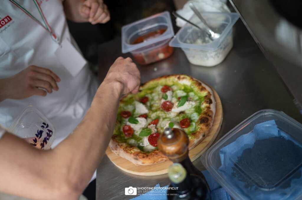 Il primo Campionato mondiale di pizza contemporanea si svolgerà a Crispiano – FOTO Il primo Campionato mondiale di pizza contemporanea si svolgerà a Crispiano – FOTO