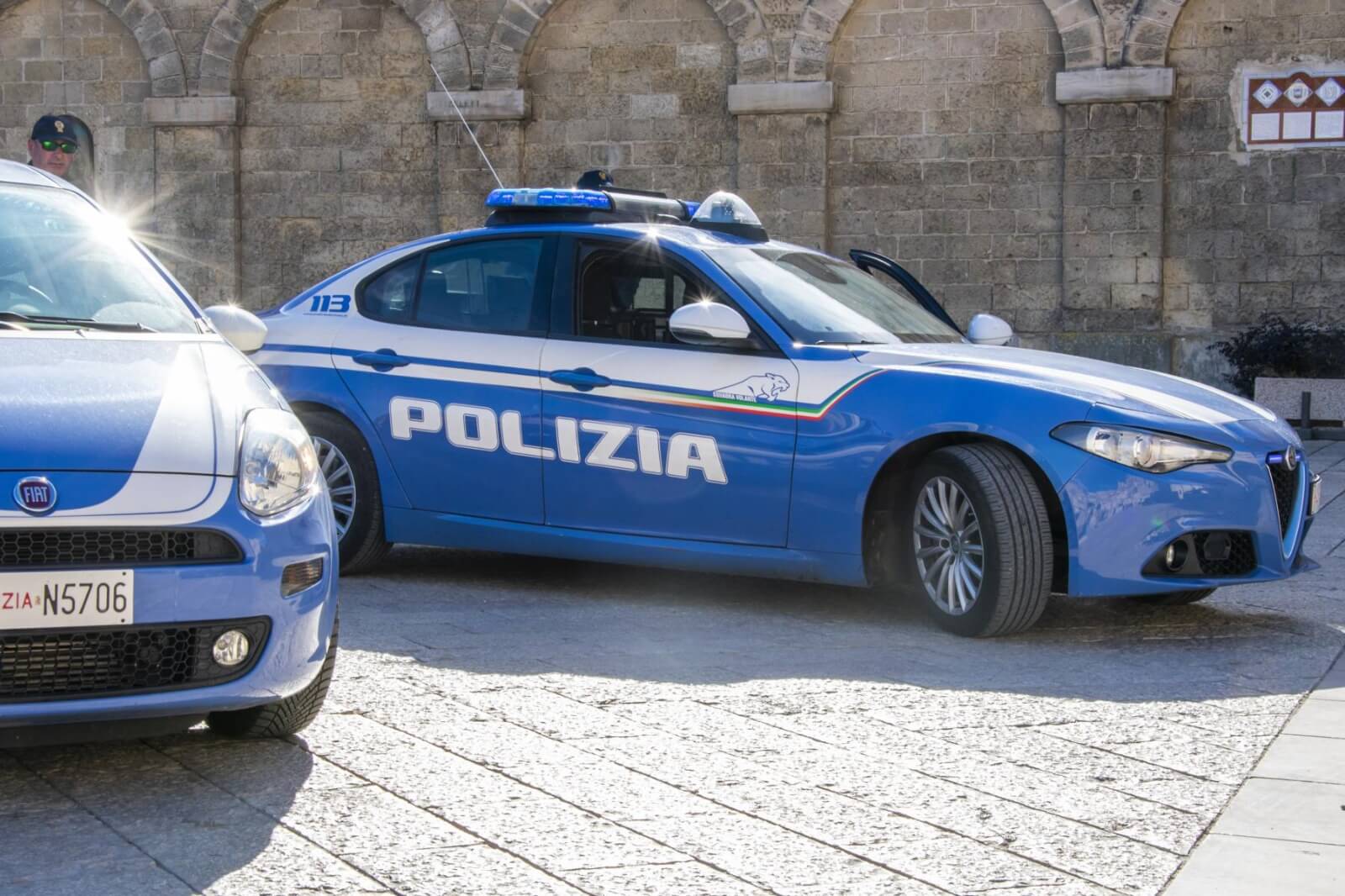 Truffe agli anziani a Matera, un “agente” chiede soldi per un finto incidente del figlio: arrestati Truffe agli anziani a Matera, un “agente” chiede soldi per un finto incidente del figlio: arrestati