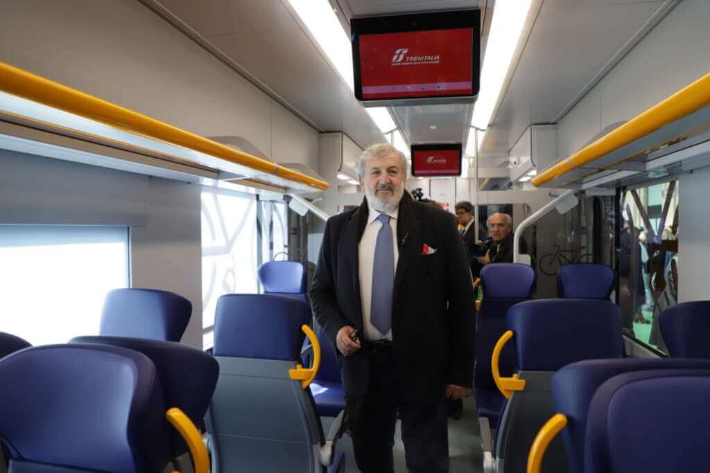 Trasporti, arriva in Puglia il 46esimo treno Regionale elettrico: completato il rinnovo della flotta – VIDEO