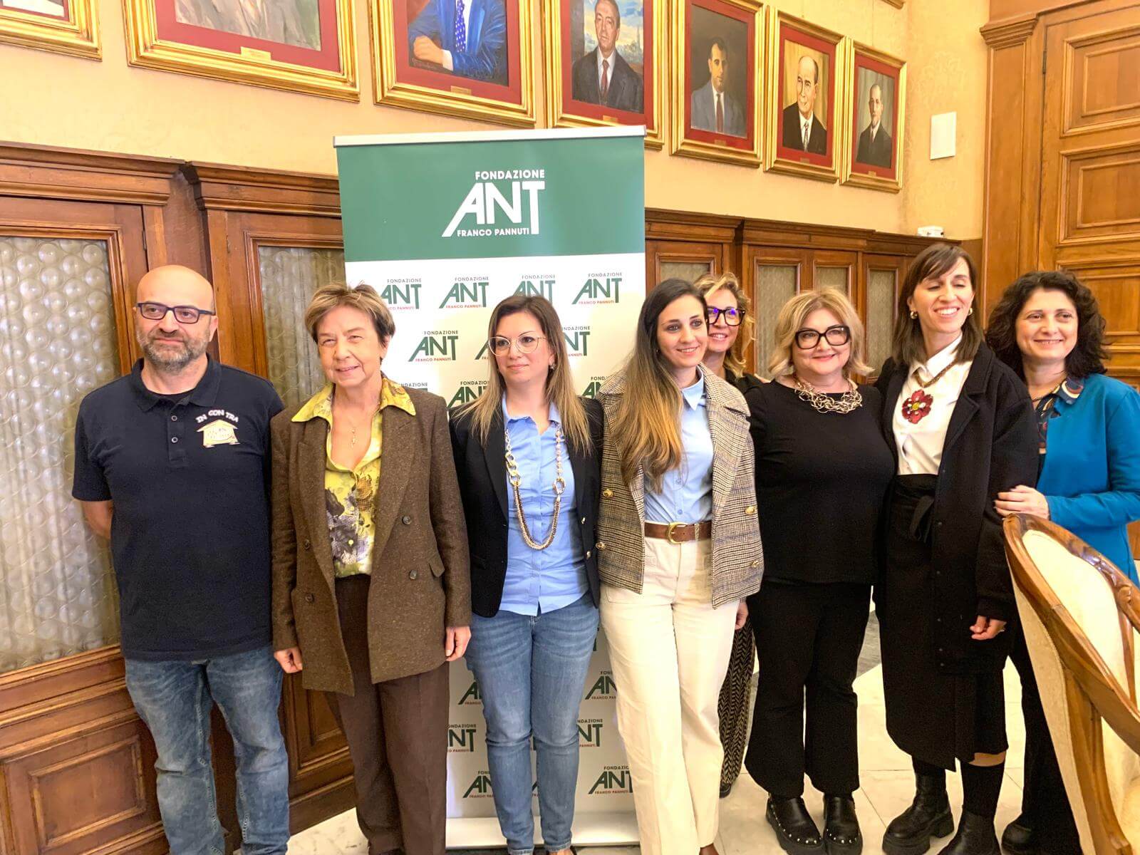 Bari, presentato un progetto per la lotta al tumore: dalla prevenzione alla fine della vita