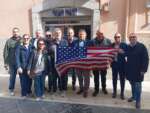 Elezioni Usa, i pugliesi festeggiano per la vittoria di Trump: brindisi e musica a Bari