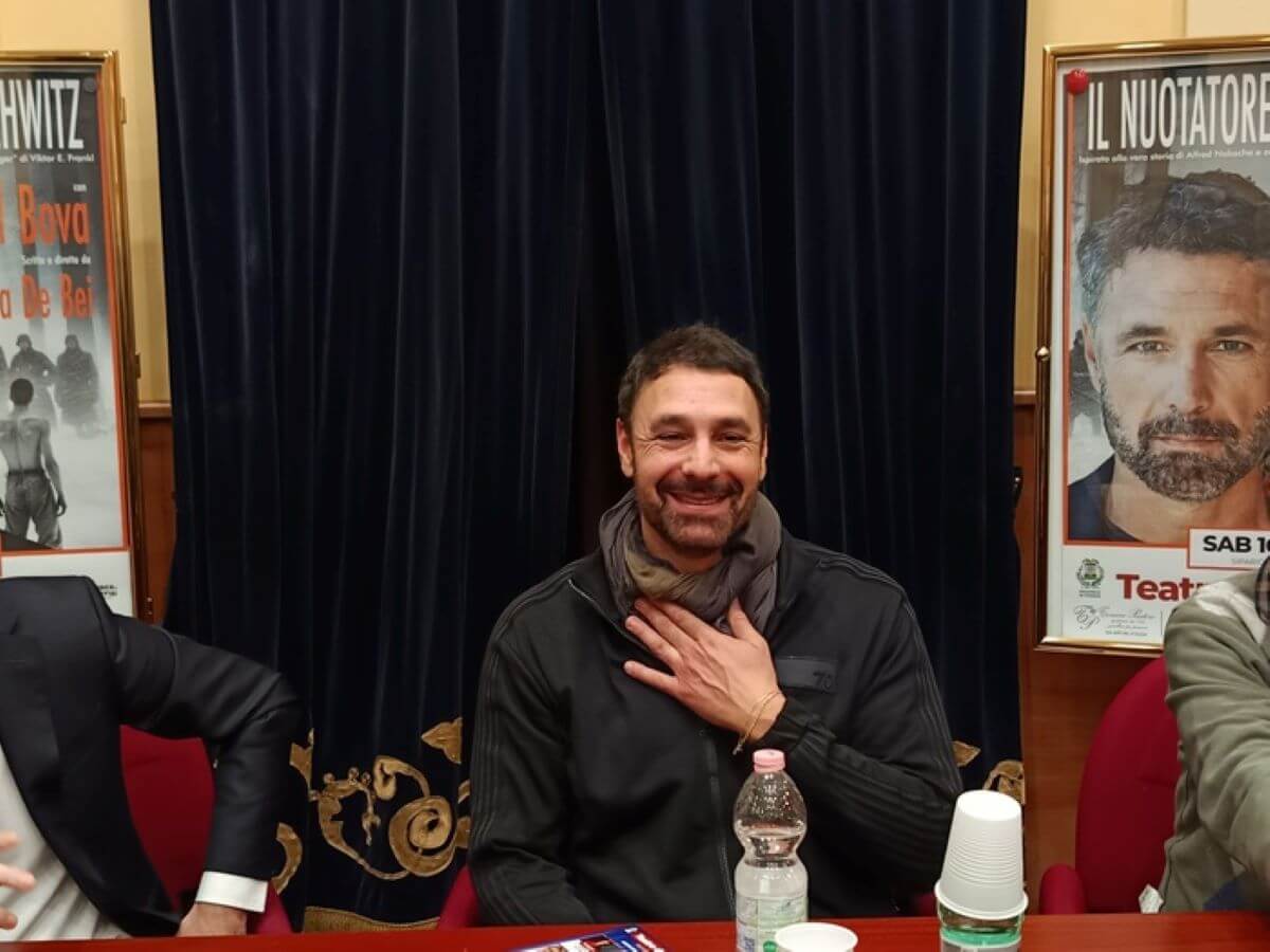 A Foggia la prima nazionale de “Il nuotatore di Auschwitz”, Bova: «Un inno alla vita» A Foggia la prima nazionale de “Il nuotatore di Auschwitz”, Bova: «Un inno alla vita»