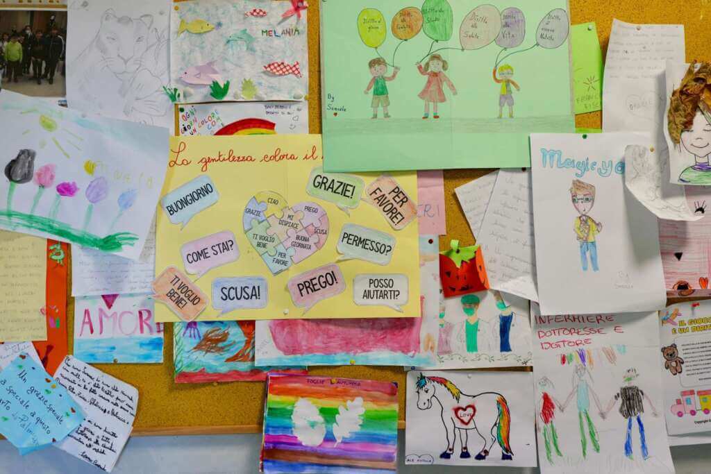 Galleria foto 'Taranto, Gabriele Gravina (Figc) visita i bimbi dell’oncoematologia: «Un momento di sollievo» – VIDEO' - foto 11