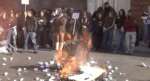 Studenti in piazza, minacce e insulti al Governo. Meloni: «Si smetta di giustificare tali violenze»