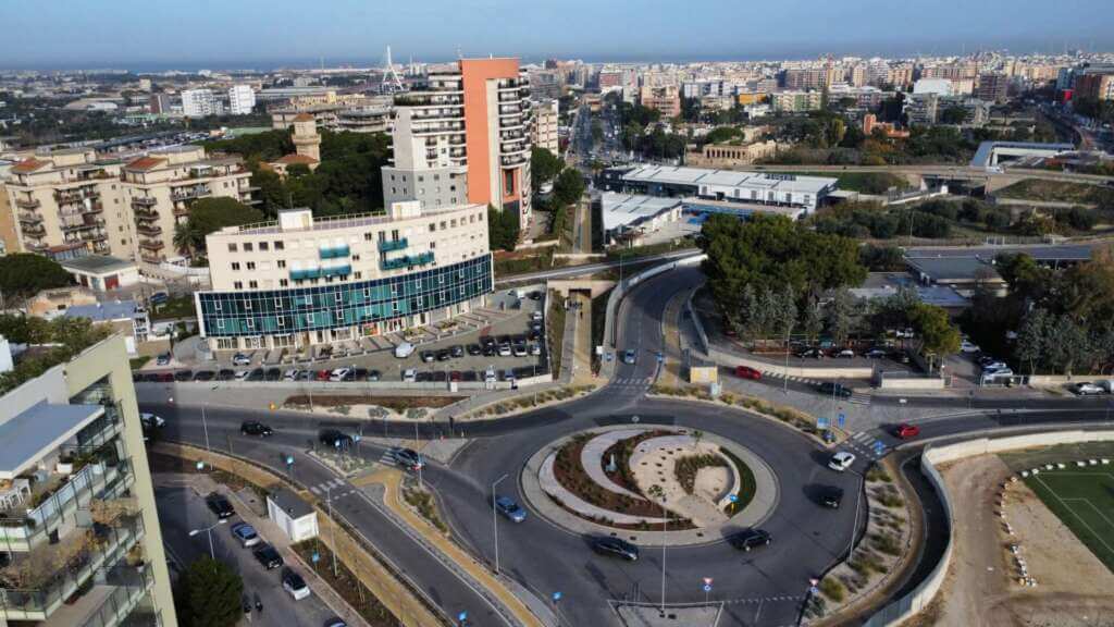 Bari, Fal consegna 9 opere del progetto “Strade nuove”: inaugurato il sottopasso ciclopedonale – VIDEO