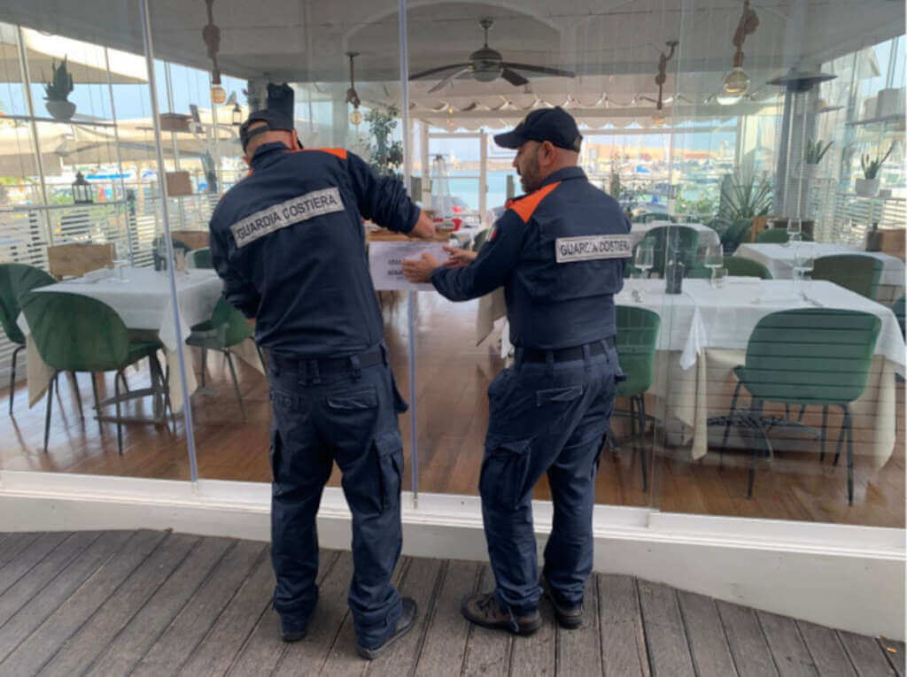 Trani, realizza dehors senza averne i permessi: denunciato il titolare di un ristorante