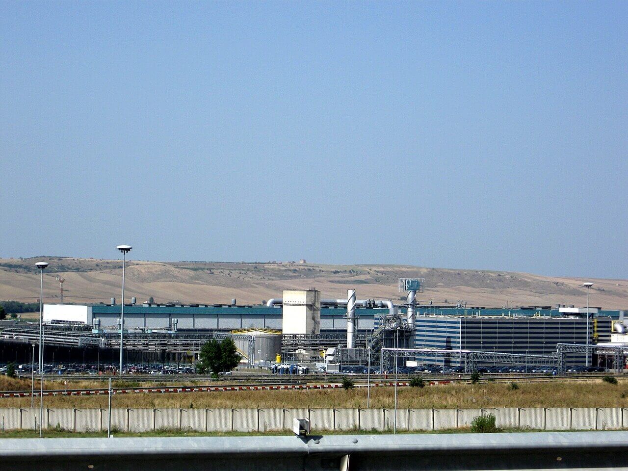 Stellantis, a Melfi sciopero a oltranza dei lavoratori del settore logistica: «Nessuna garanzia»