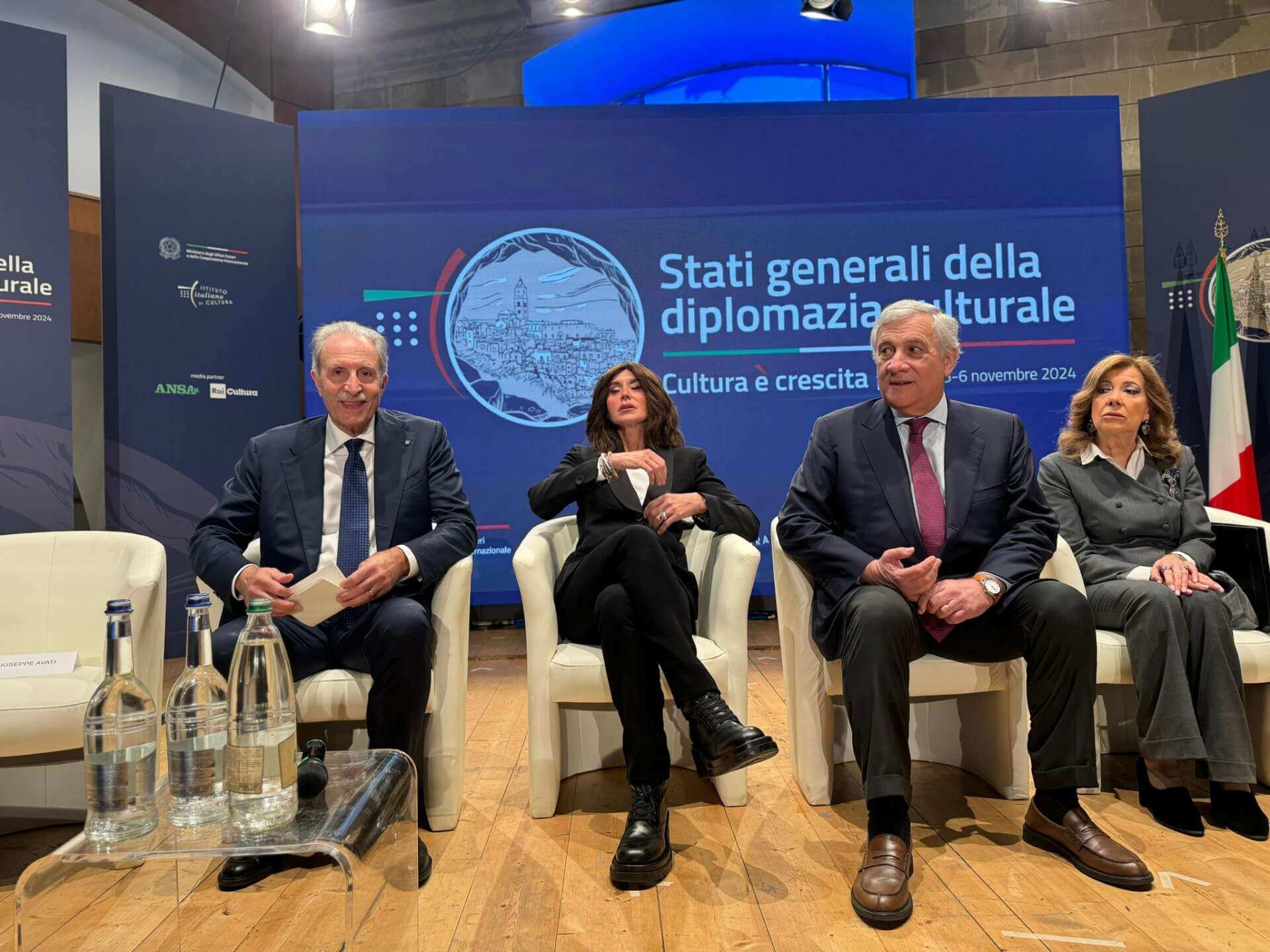 Il ministro Tajani a Matera: «La Rai deve cambiare ma no al taglio del canone»