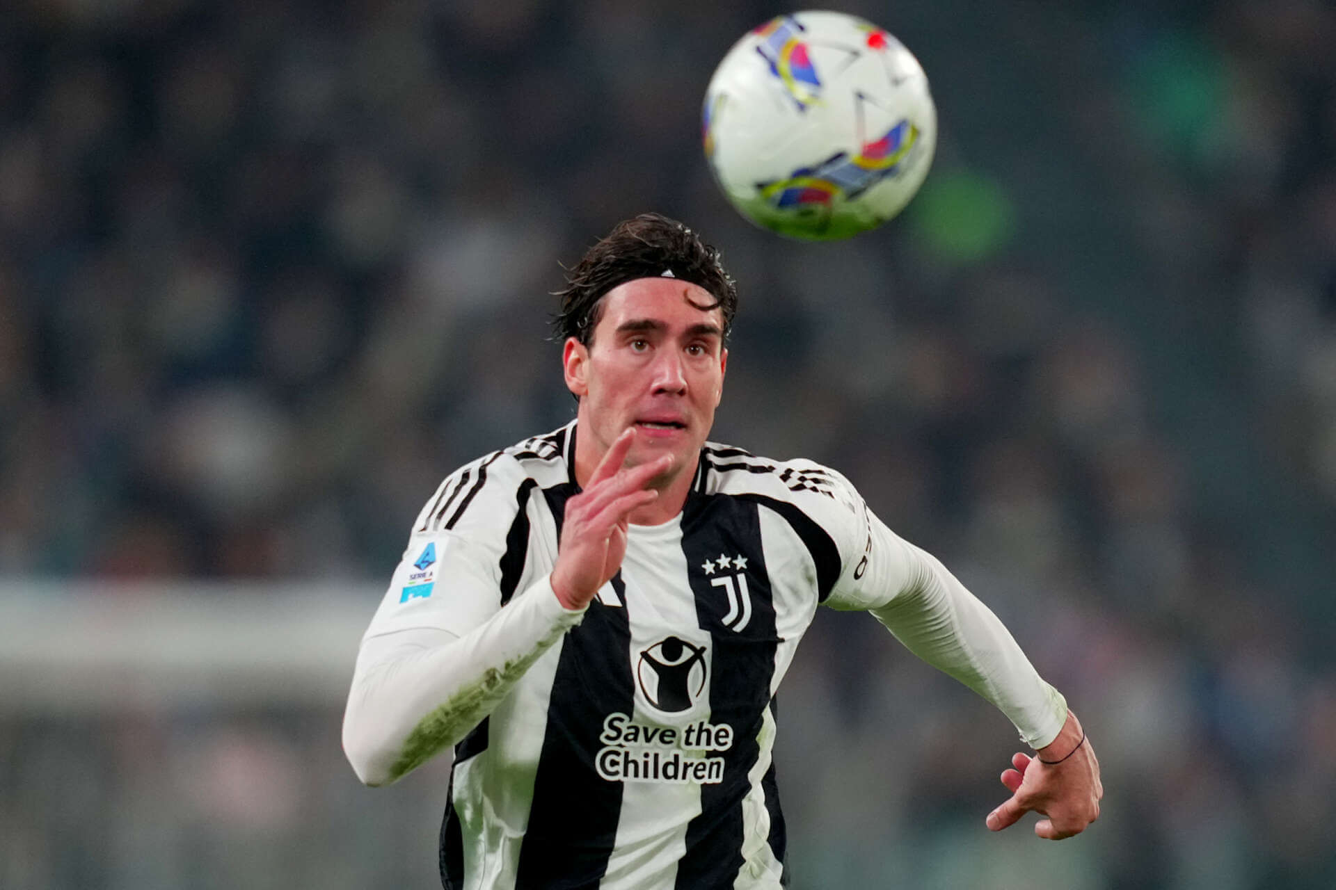 Vlahovic-Juve: il rinnovo diventa sempre più difficile Vlahovic-Juve: il rinnovo diventa sempre più difficile