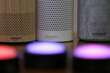 «Autodistruggiti», «il patrimonio di Berlusconi»: Amazon rileva cosa chiedono gli italiani ad Alexa