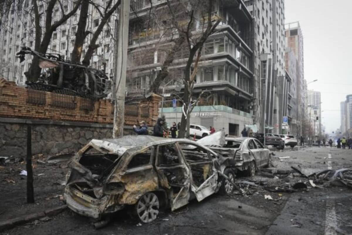 Mosca risponde ai bombardamenti dell’Ucraina, distrutte le strutture nemiche di difesa a Kiev Mosca risponde ai bombardamenti dell’Ucraina, distrutte le strutture nemiche di difesa a Kiev