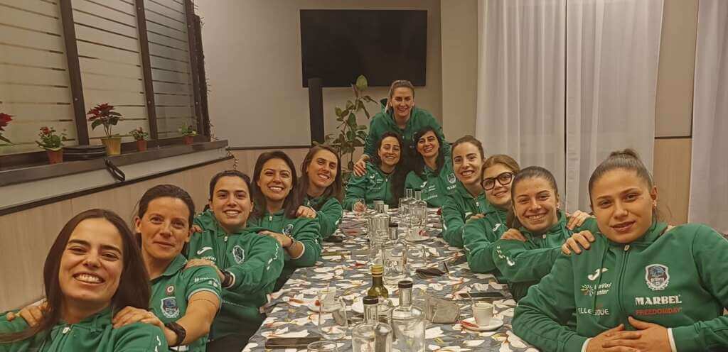 Galleria foto 'Derubate in trasferta a Milano, Bitonto C5 femminile: «Non sappiamo come tornare in Puglia»' - foto 1