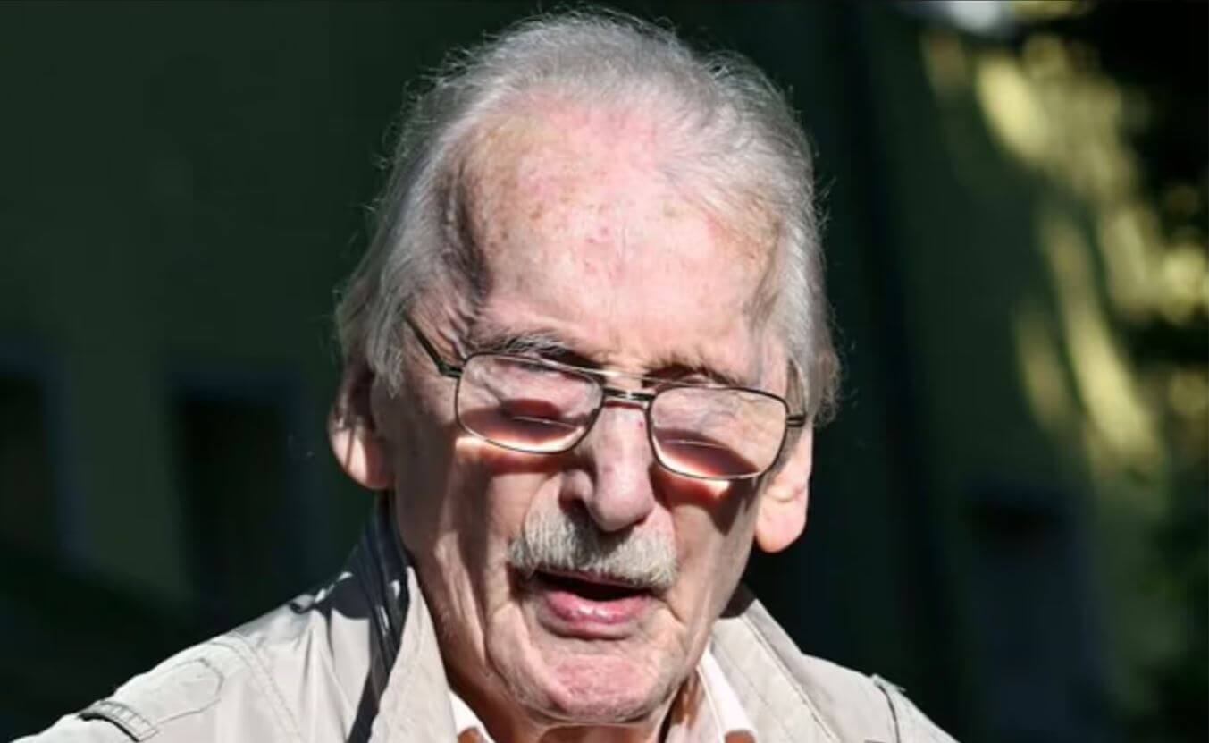 Francoforte, complice della morte di oltre 3mila persone: a 100 anni ex guardia di un campo nazista rischia processo Francoforte, complice della morte di oltre 3mila persone: a 100 anni ex guardia di un campo nazista rischia processo