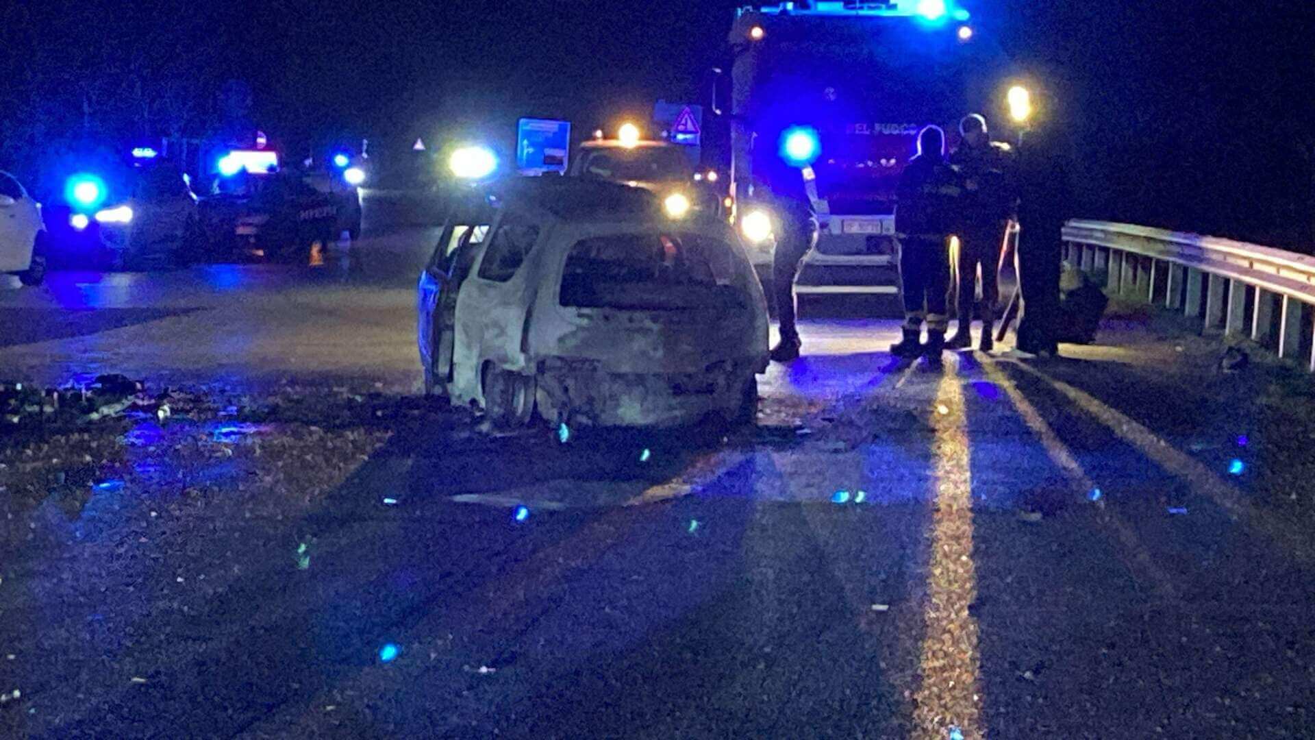 Incidente sulla strada provinciale 231 tra Andria e Canosa di Puglia: un morto e sei feriti, due gravi Incidente sulla strada provinciale 231 tra Andria e Canosa di Puglia: un morto e sei feriti, due gravi