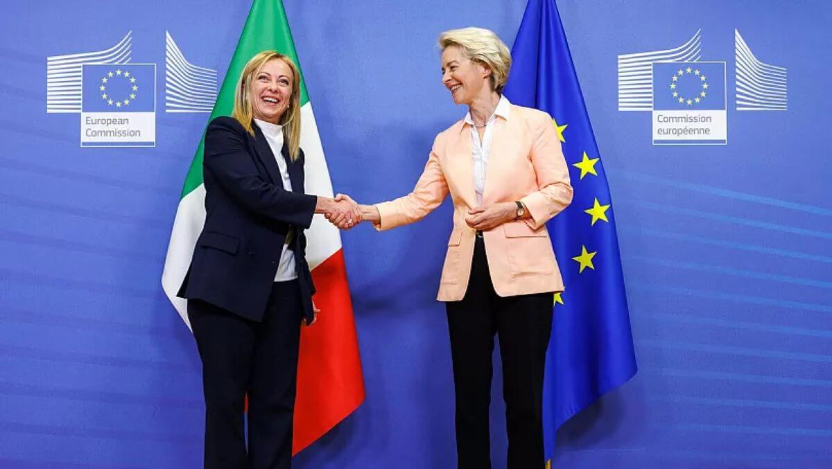 Meloni-Von der Leyen, c’è l’intesa: il vertice chiude la due giorni del Consiglio a Bruxelles Meloni-Von der Leyen, c’è l’intesa: il vertice chiude la due giorni del Consiglio a Bruxelles