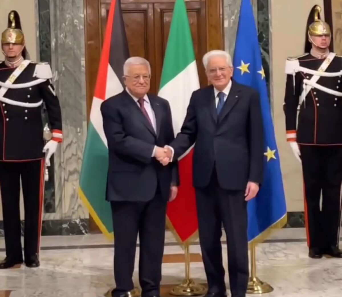 Mattarella riceve il presidente della Palestina Abu Mazen: «Subito due Stati due popoli»
