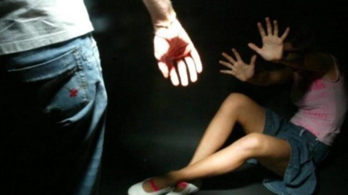 Barletta, allenatore e finto reclutatore di modelle abusa delle ragazze: arrestato un 48enne