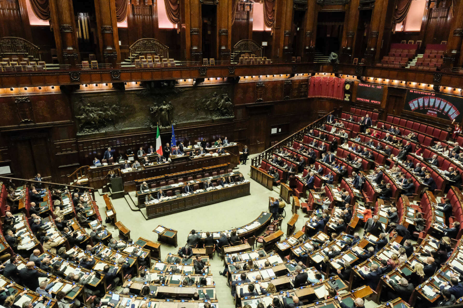 Approvata la legge di bilancio alla Camera: per il taglio del cuneo 15 miliardi di euro