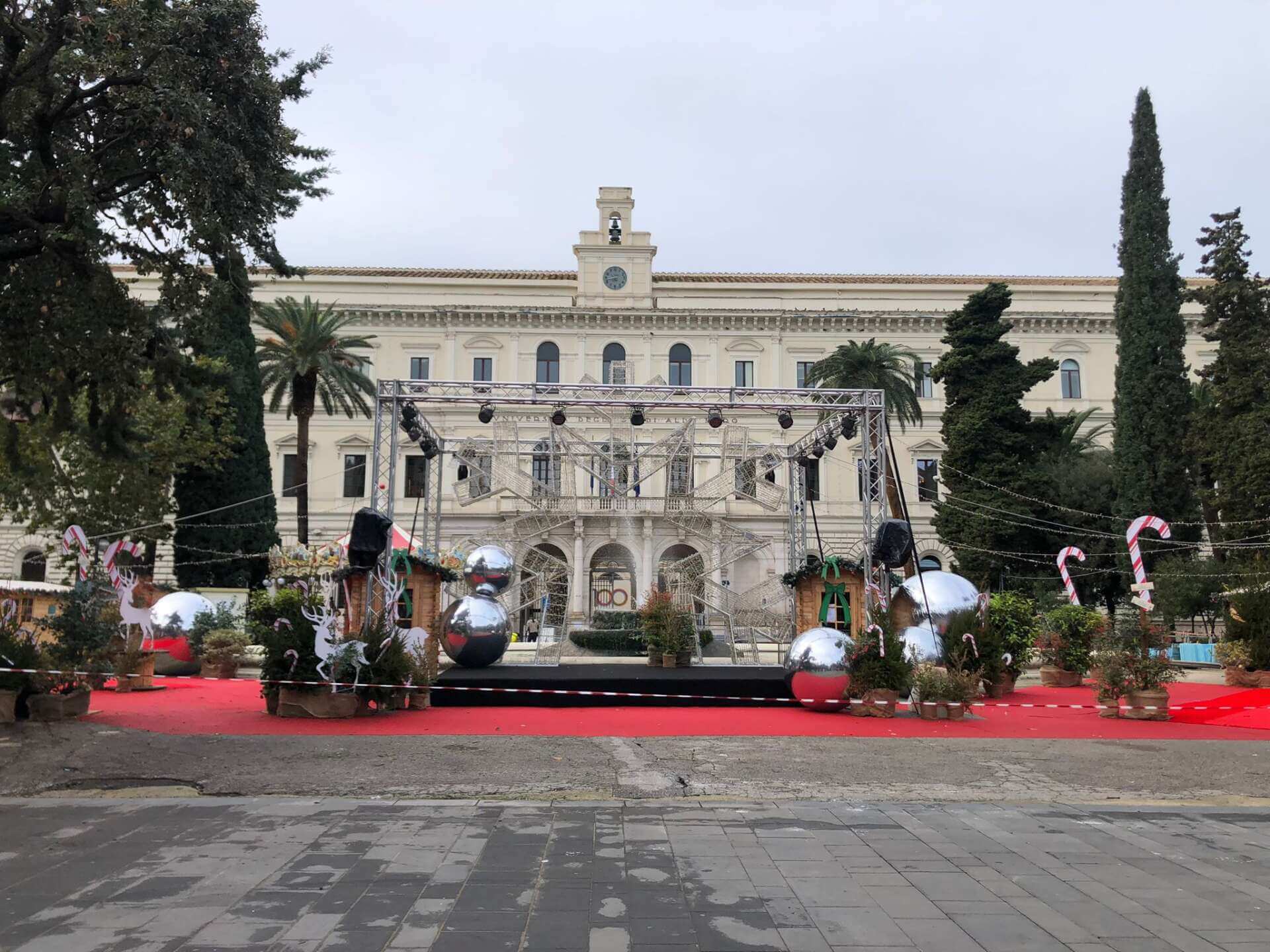 Bari, arriva “Christmas in Wonderland”: tutto pronto per l’inaugurazione del Villaggio di Babbo Natale Bari, arriva “Christmas in Wonderland”: tutto pronto per l’inaugurazione del Villaggio di Babbo Natale