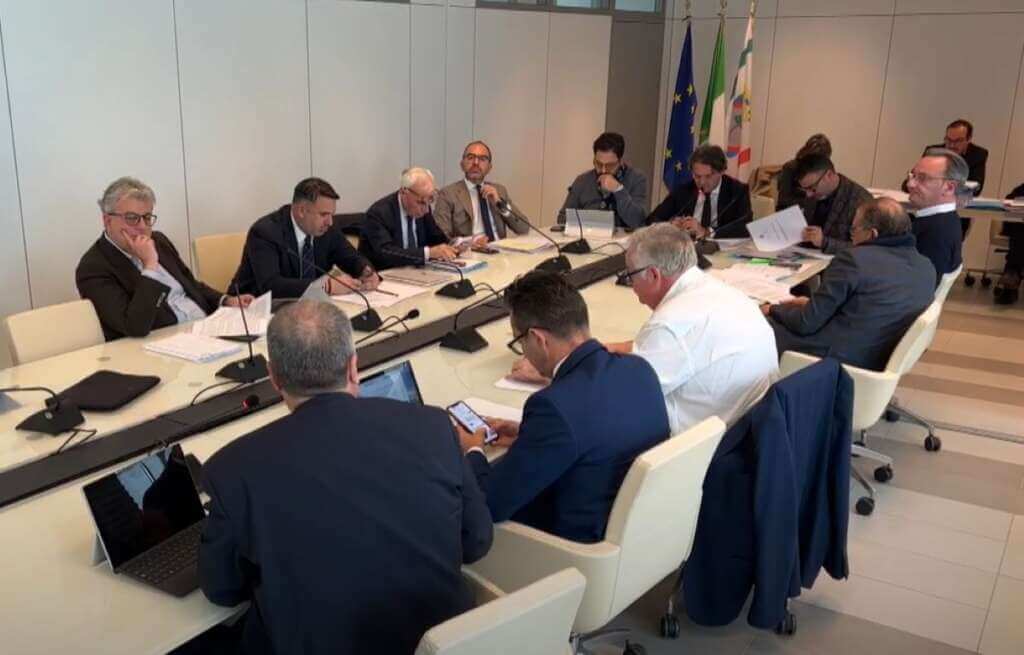 Galleria foto 'Bilancio della Regione Puglia, la maggioranza ko altre due volte. Gli industriali: «Ora responsabilità»' - foto 1