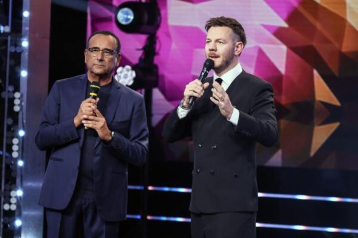 Sanremo, Conti svela i titoli delle canzoni dei 30 big in gara: chiuso il cast con le nuove proposte Sanremo, Conti svela i titoli delle canzoni dei 30 big in gara: chiuso il cast con le nuove proposte