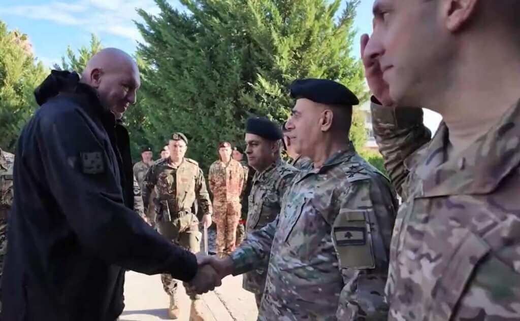 Galleria foto 'Libano, Crosetto a Beirut: «Unfil è essenziale per la stabilità, l’esercito va rafforzato» – VIDEO' - foto 1