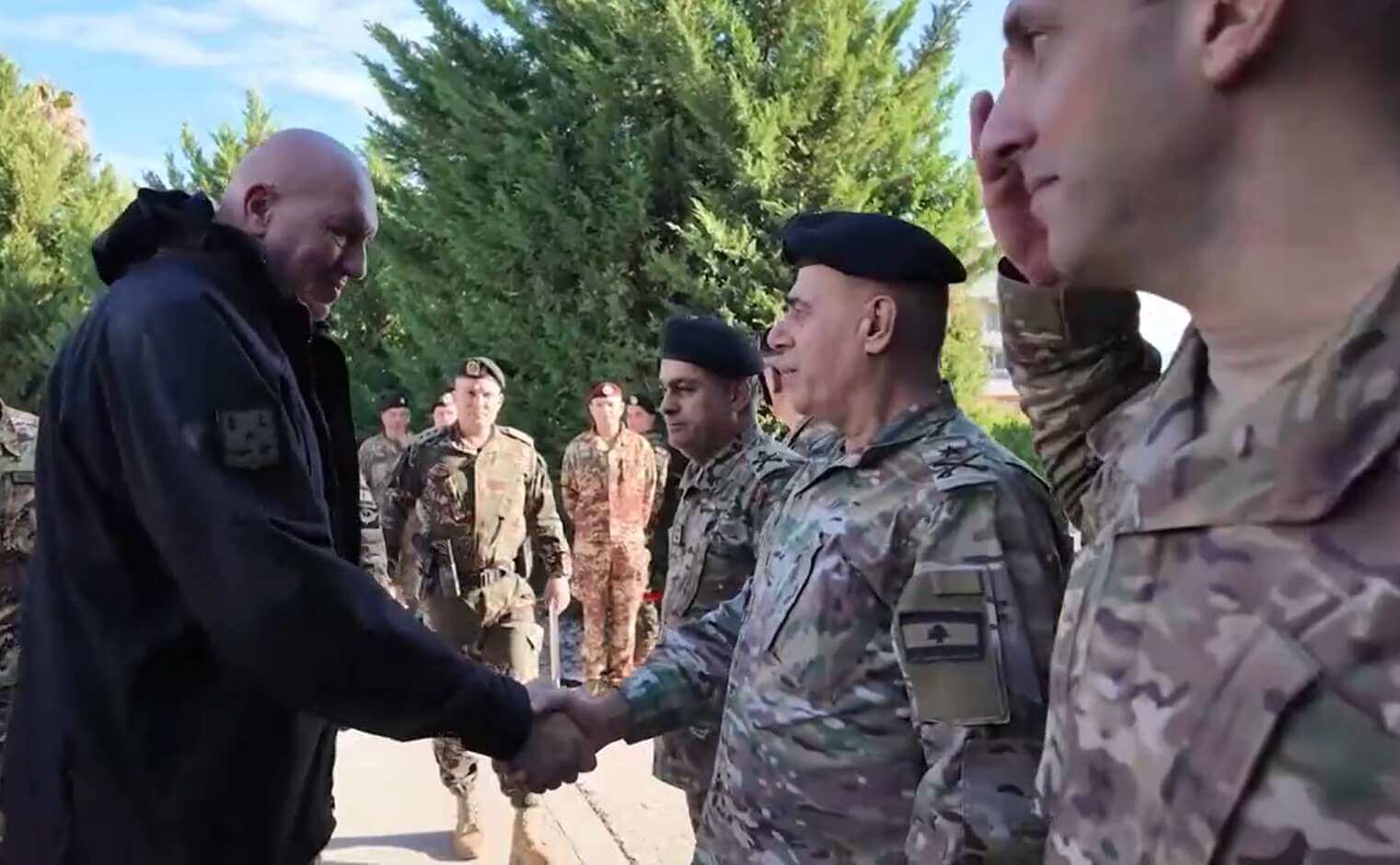 Libano, Crosetto a Beirut: «Unfil è essenziale per la stabilità, l’esercito va rafforzato» – VIDEO Libano, Crosetto a Beirut: «Unfil è essenziale per la stabilità, l’esercito va rafforzato» – VIDEO