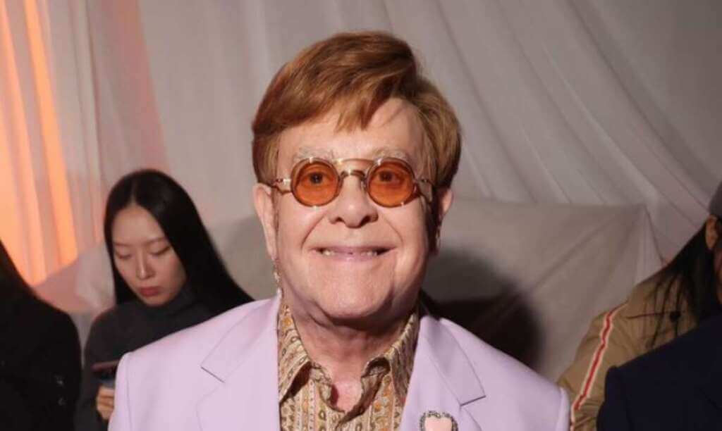 Galleria foto 'La confessione shock di Elton John: «Ho perso la vista dopo un’infezione ad un occhio»' - foto 1
