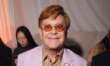 La confessione shock di Elton John: «Ho perso la vista dopo un’infezione ad un occhio»