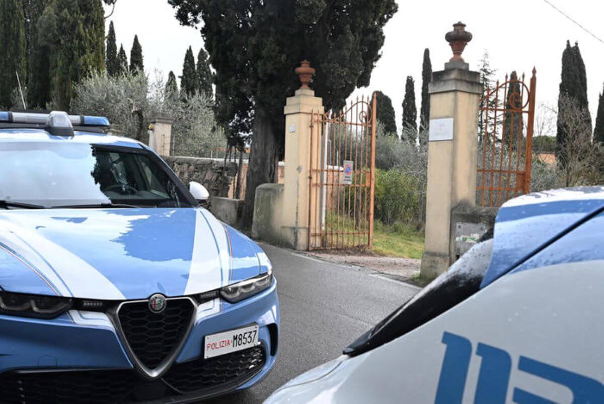 Tragedia a Firenze, famiglia trovata morta in casa: ipotesi monossido. Sono 4 le vittime