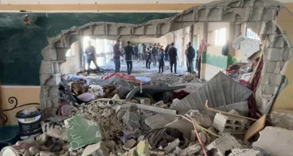 Galleria foto 'Medio Oriente, altri raid israeliani a nord di Gaza: morti 14 civili. Arresti e decine di terroristi uccisi' - foto 1