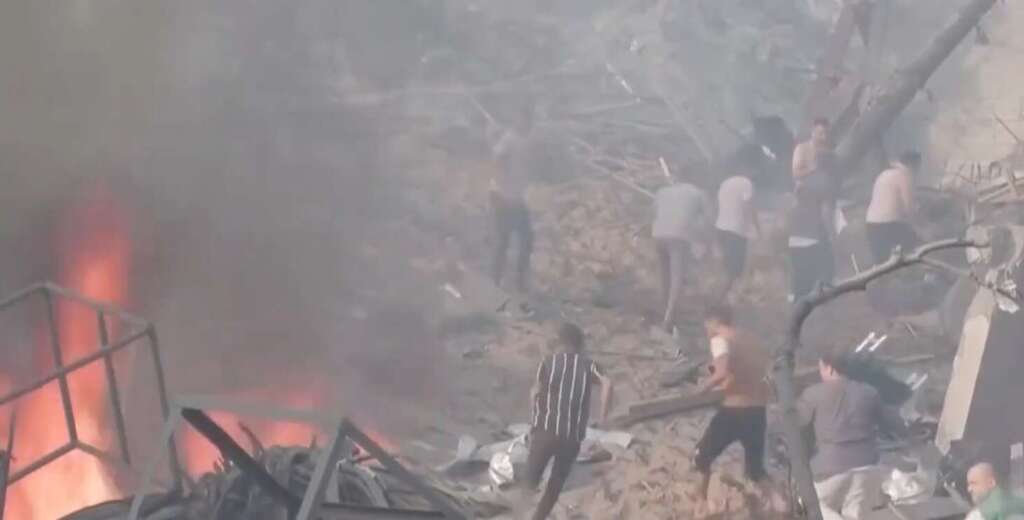 Galleria foto 'Gaza, le forze israeliane contro Hamas attaccano la città: almeno 12 vittime' - foto 1
