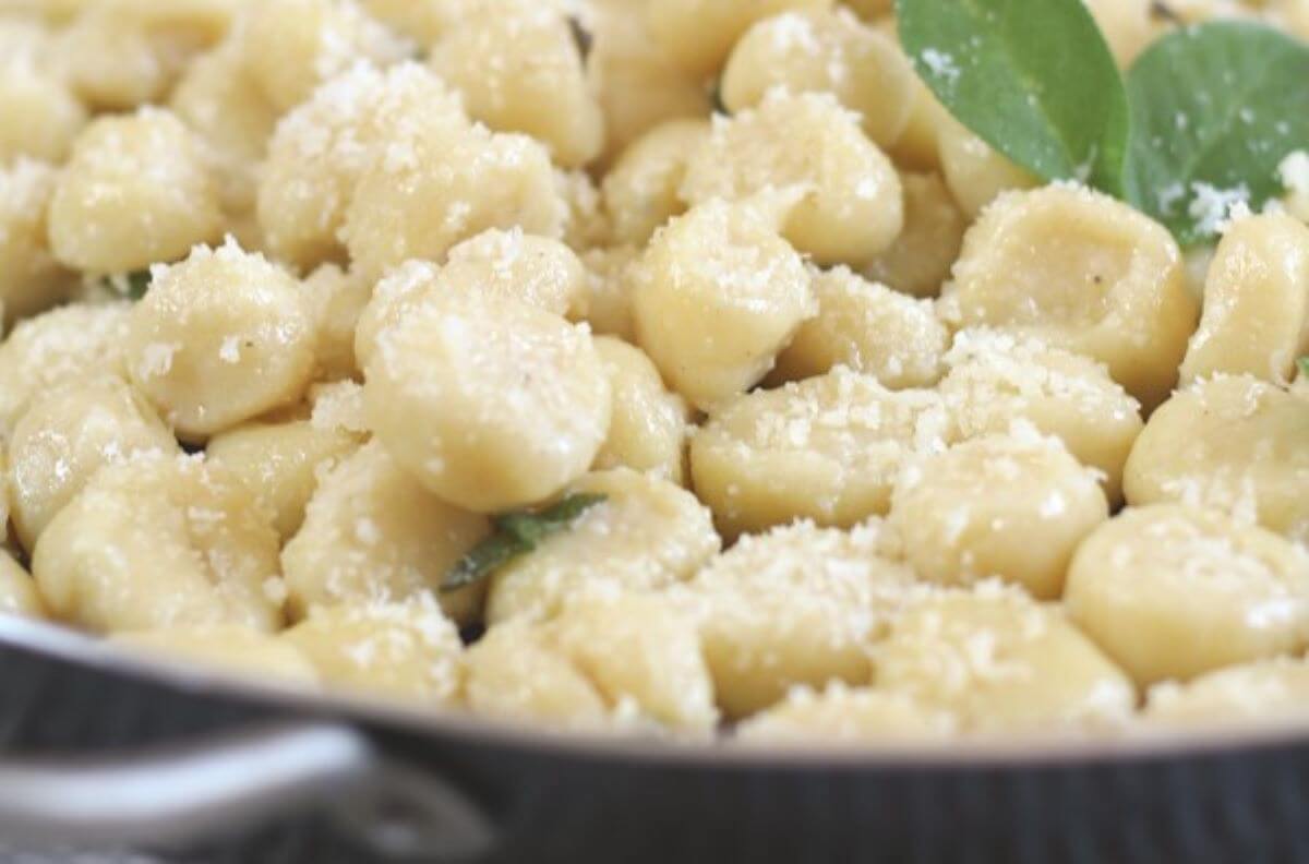 Tragedia a Roma, bimba di 9 anni muore dopo aver mangiato gli gnocchi: era allergica. Donati gli organi Tragedia a Roma, bimba di 9 anni muore dopo aver mangiato gli gnocchi: era allergica. Donati gli organi