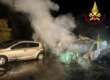Fiamme in un’officina a Calimera: distrutte otto auto parcheggiate nel piazzale. Indagini in corso