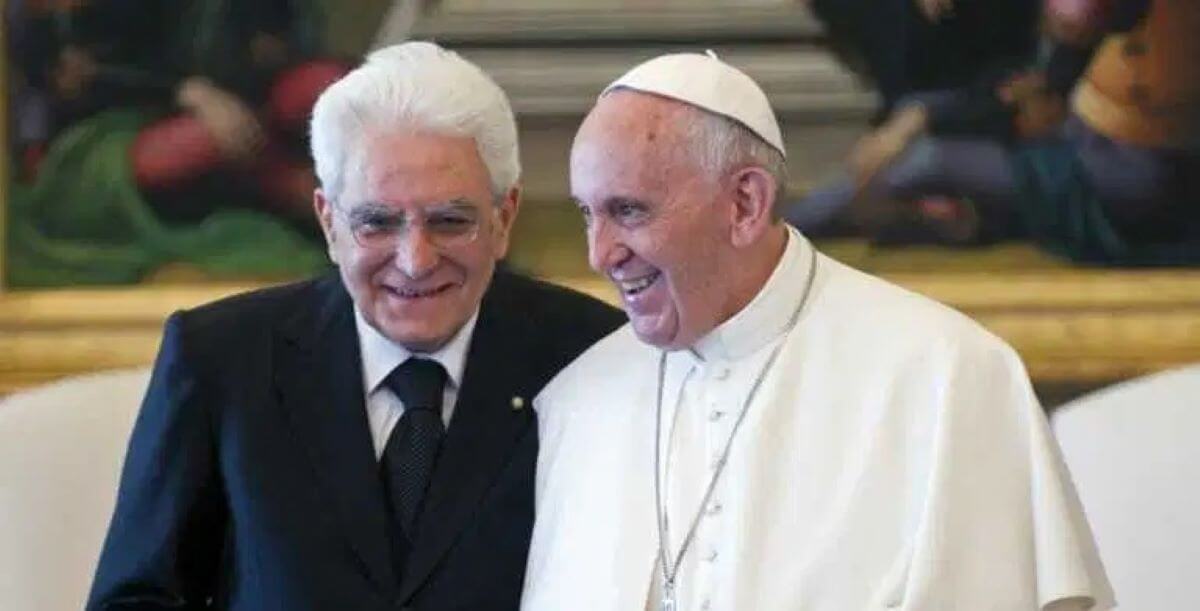 Pasqua, gli auguri di Mattarella a papa Francesco: “Conforto nelle zone di guerra”. Meloni: “Giorno di speranza”