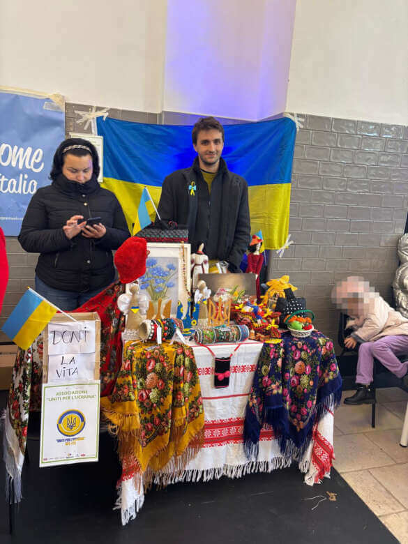 Il Meeting del Volontariato a Bari: associazioni “in mostra” tra storie, impegno e artigianato – FOTO Il Meeting del Volontariato a Bari: associazioni “in mostra” tra storie, impegno e artigianato – FOTO