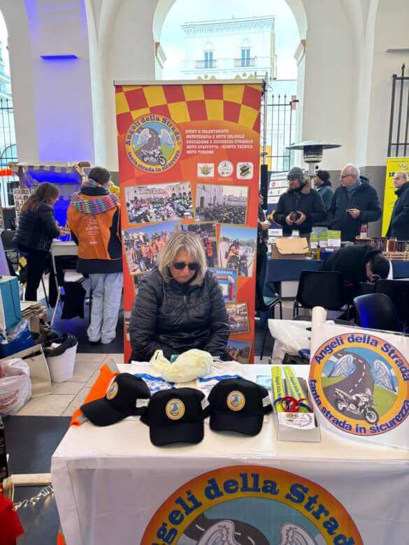 Il Meeting del Volontariato a Bari: associazioni “in mostra” tra storie, impegno e artigianato – FOTO Il Meeting del Volontariato a Bari: associazioni “in mostra” tra storie, impegno e artigianato – FOTO