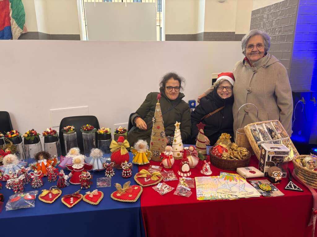 Il Meeting del Volontariato a Bari: associazioni “in mostra” tra storie, impegno e artigianato – FOTO Il Meeting del Volontariato a Bari: associazioni “in mostra” tra storie, impegno e artigianato – FOTO