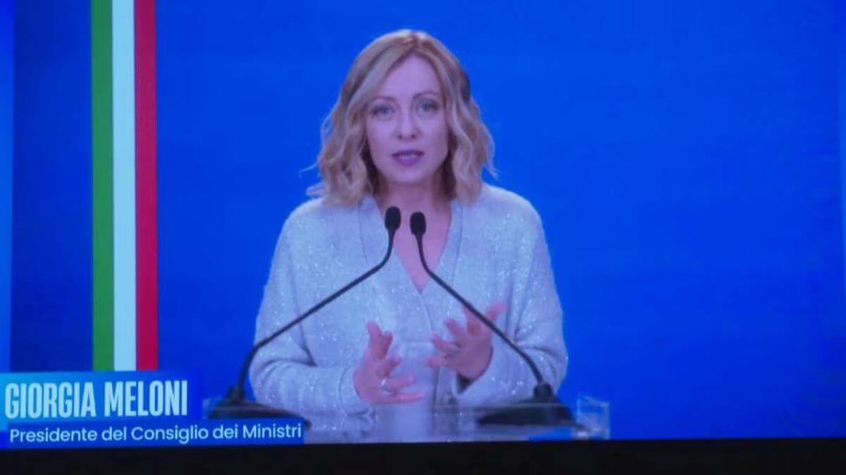 Meloni all’assemblea di Noi Moderati: «Maggioranza con identità diverse ma forte e coesa» Meloni all’assemblea di Noi Moderati: «Maggioranza con identità diverse ma forte e coesa»