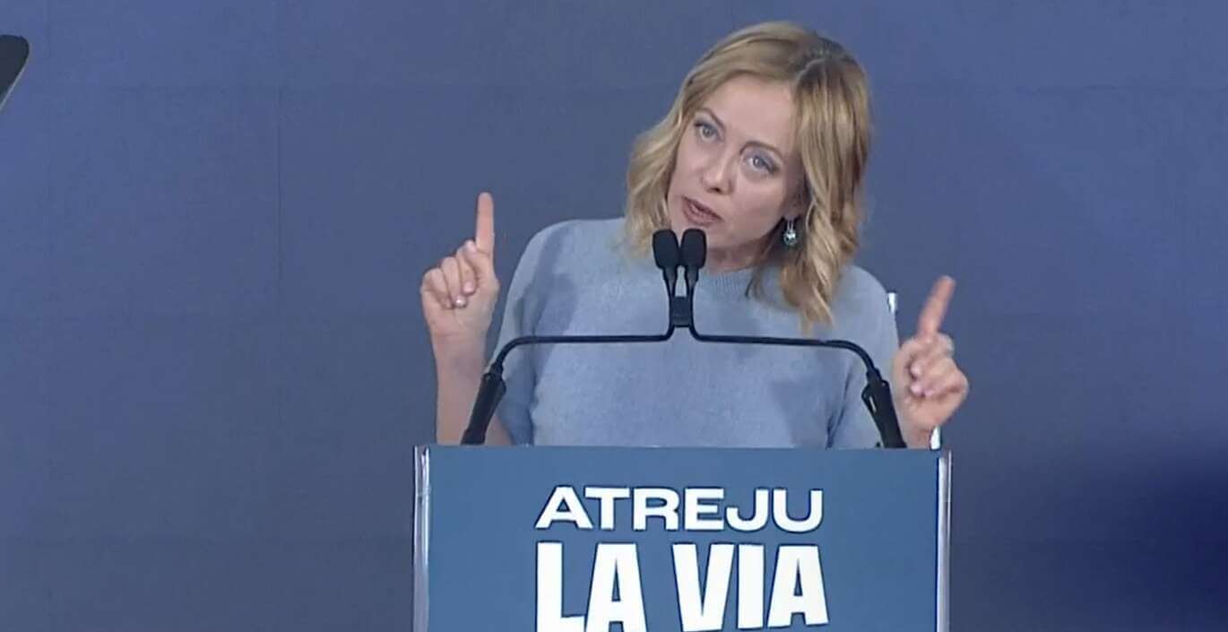 Atreju, Meloni: «Cammino splendido per il centrodestra. Avanti per molti anni» Atreju, Meloni: «Cammino splendido per il centrodestra. Avanti per molti anni»