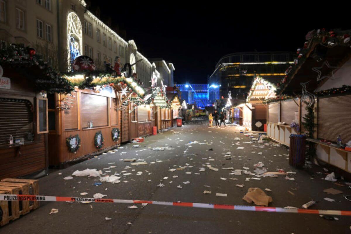Germania, attacco al mercatino di Magdeburgo: almeno 5 morti. Scholz: «Agiamo contro l’odio»