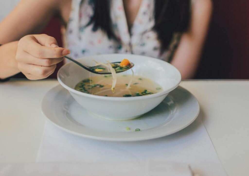 Galleria foto 'Il minestrone è il piatto tipico della politica' - foto 1