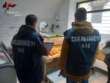 Taranto, cibo “bruciato” dal freddo e invaso da parassiti in un negozio: denunciato il titolare