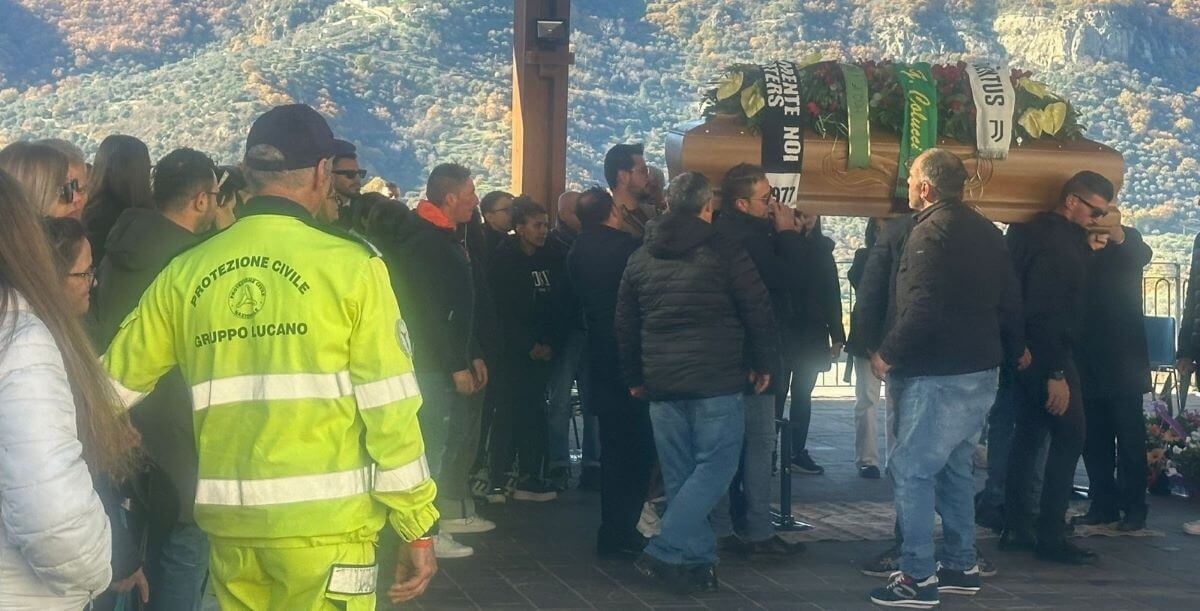 Addio agli operai lucani vittime dell’esplosione a Calenzano: «Non si muoia di lavoro»