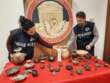 Reperti archeologici trafugati e rivenduti all’estero: 4 arresti tra Puglia e Lazio, 32 indagati – VIDEO