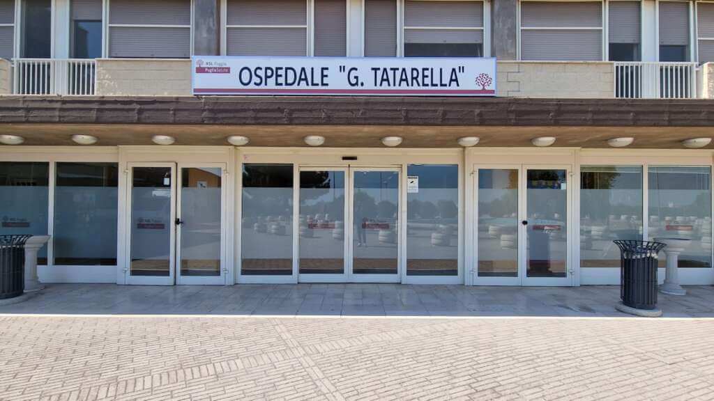 Galleria foto 'Capitanata, le ferie svuotano i reparti e in pronto soccorso resta soltanto un medico' - foto 1