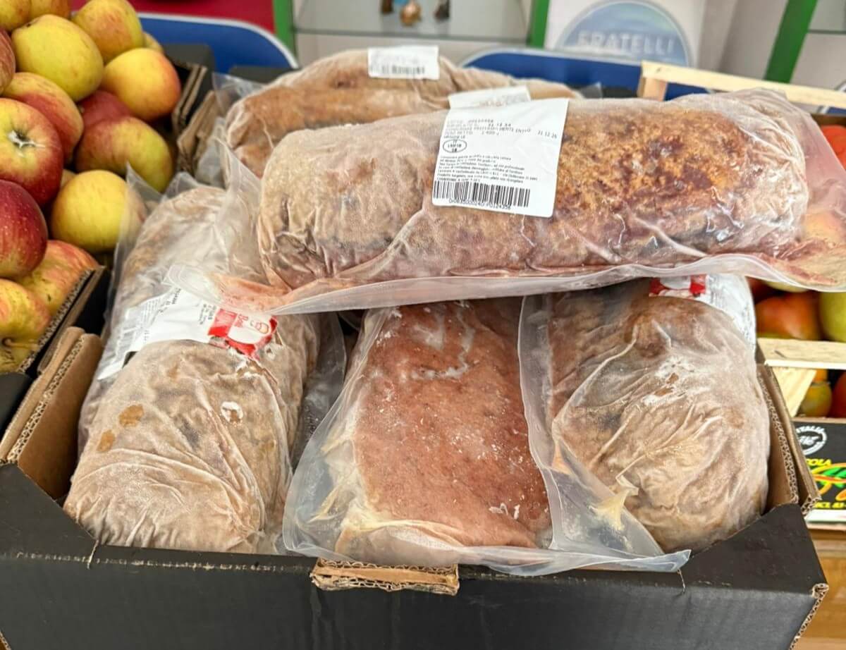 Taranto, Natale solidale con Orizzonti Connessi e Fondazione Carella: distribuiti i pacchi alimentari