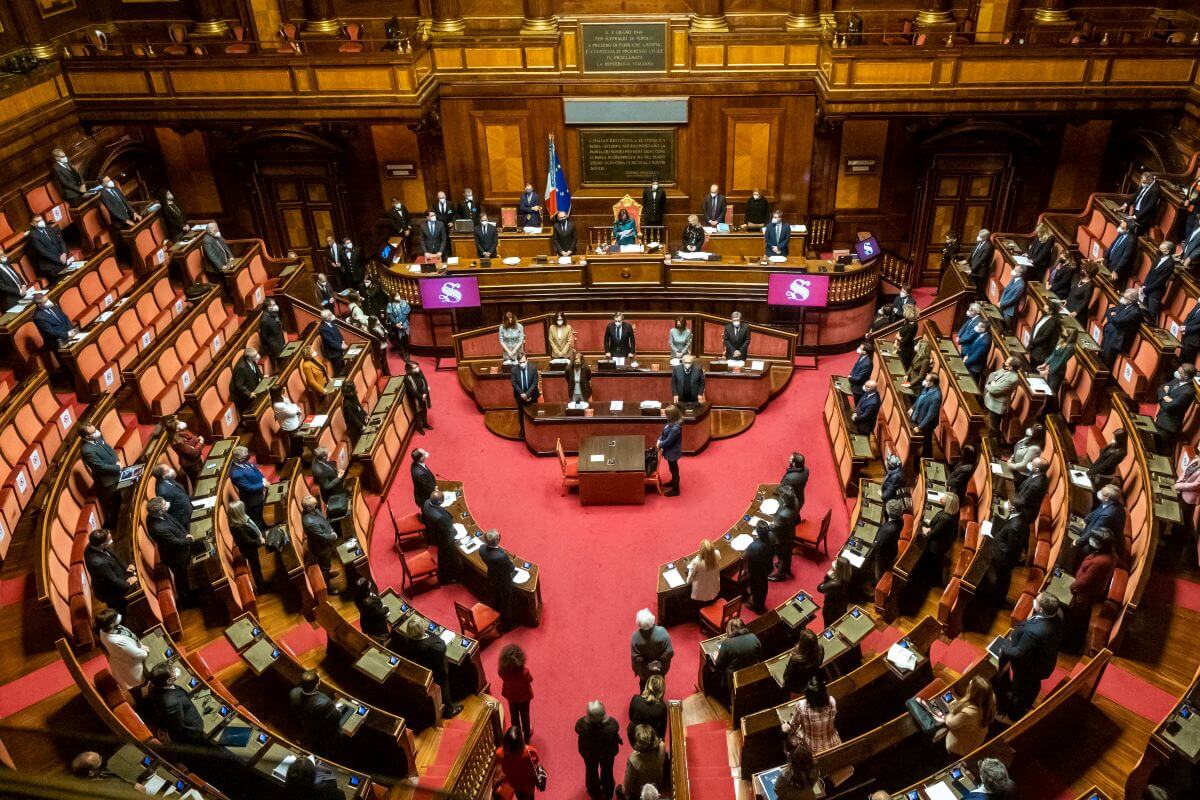 Per i parlamentari pugliesi redditi da capogiro: Sisto e Gatta al top