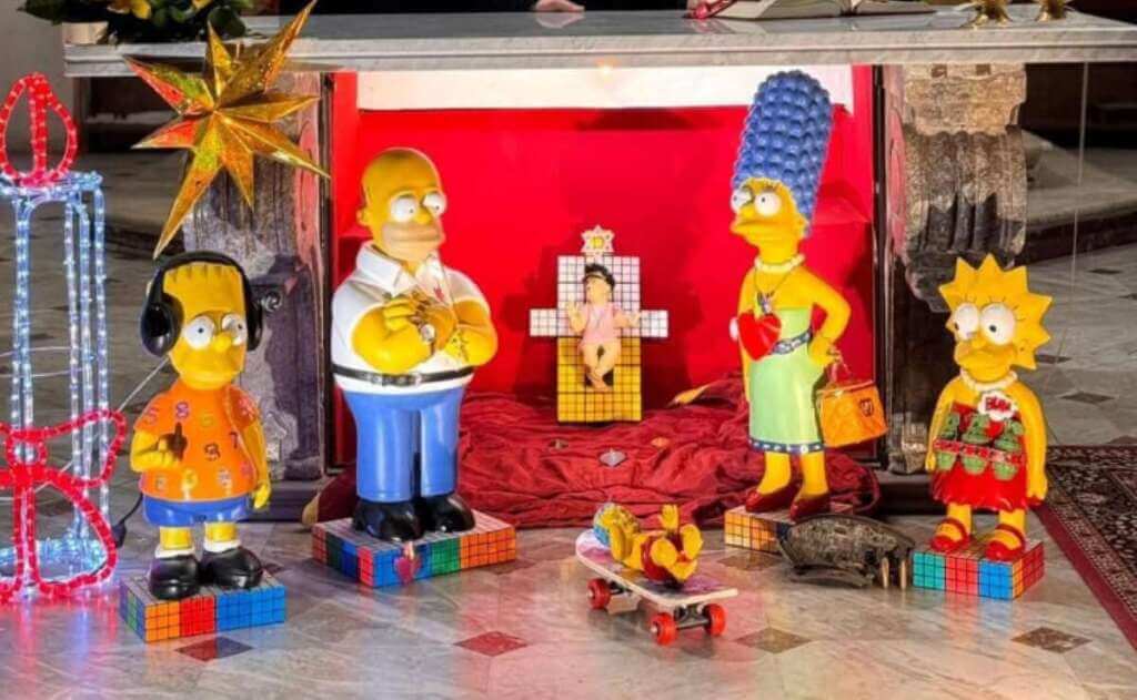 Galleria foto 'Un presepe “provocatorio” ad Avellino: i Simpson e Hitler-Gesù nella parrocchia di don Vitaliano' - foto 1