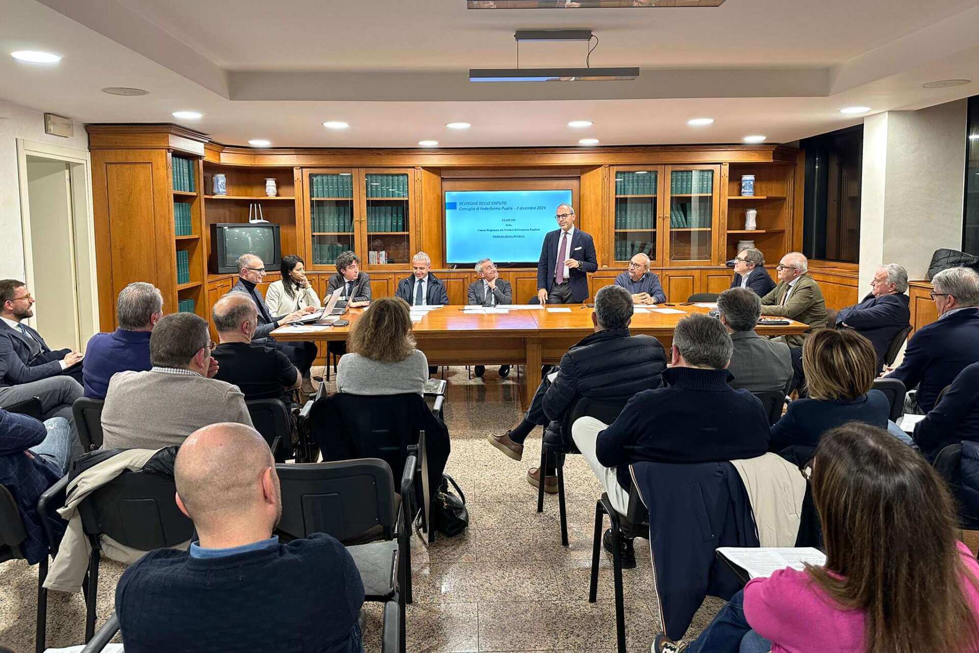 Sanità, Piemontese incontra Federfarma: «Le farmacie pilastri del sistema salute in Puglia» Sanità, Piemontese incontra Federfarma: «Le farmacie pilastri del sistema salute in Puglia»